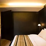 Amsterhome Hotel 3*