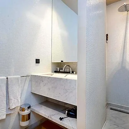 Amsterhome Hotel