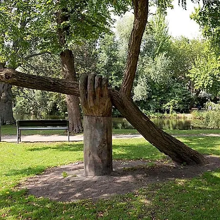 Amsterhome 3*